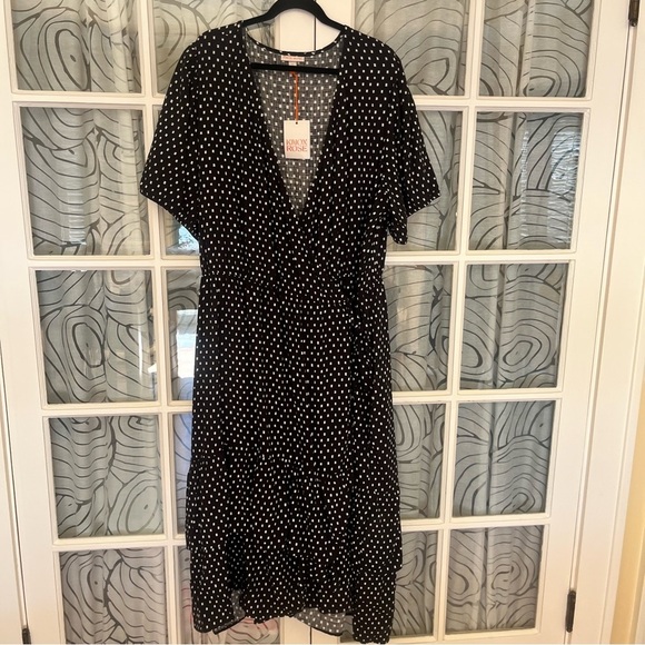 Knox Rose 4X Black White Polkadot Tiered Wrap Maxi Dress - Picture 1 of 13